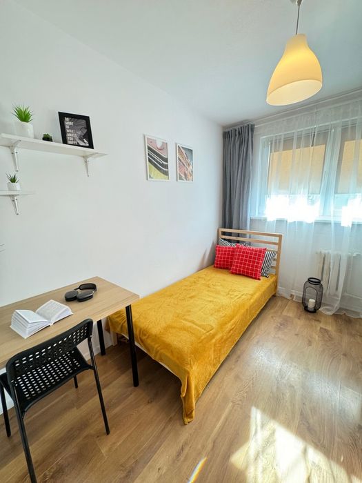 Pokoje 1 i 2 osobowe ul Szarych Szeregów 2b