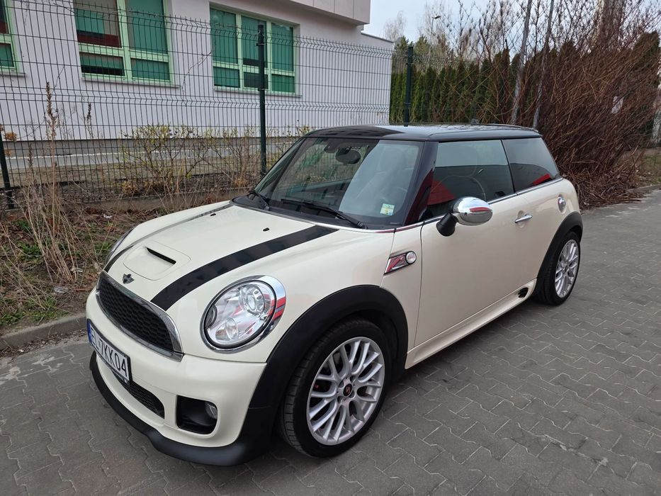 MINI Cooper S John Cooper Works