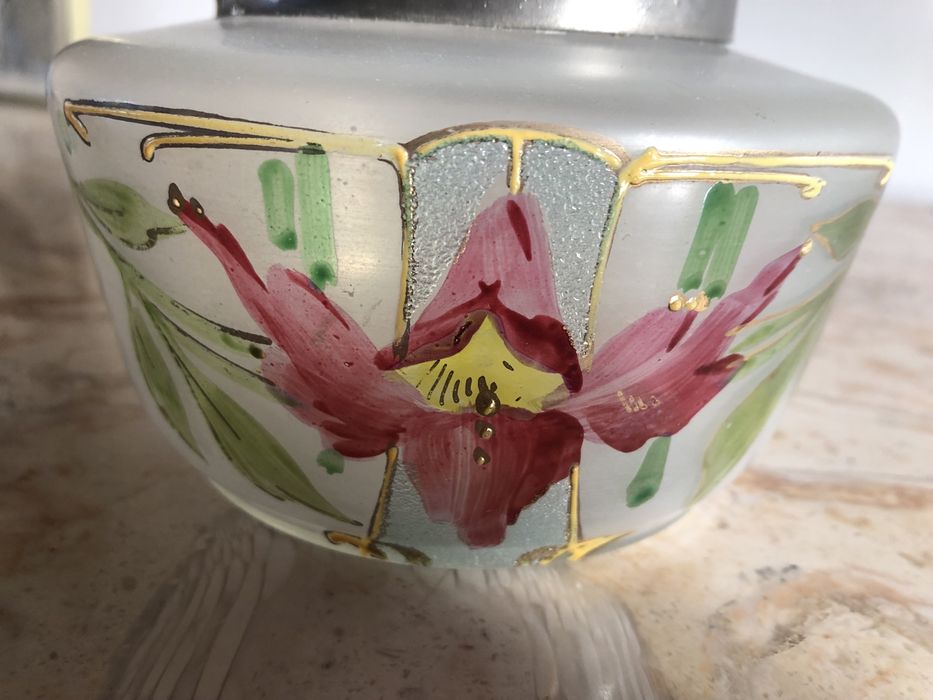 Bomboneira em vidro antiga