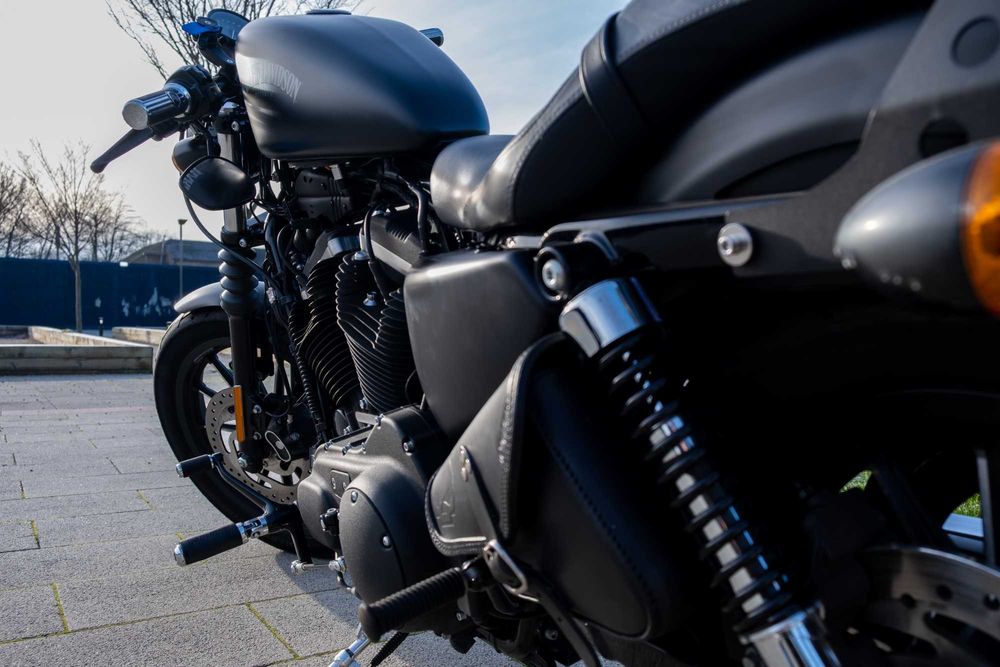 Harley Davidson Iron883 - de Garagem