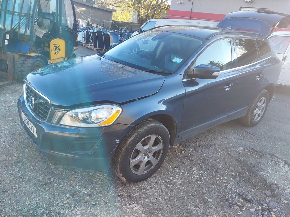 Posiadam czesci volvo xc60 2.0d  2011r kolor 466-46