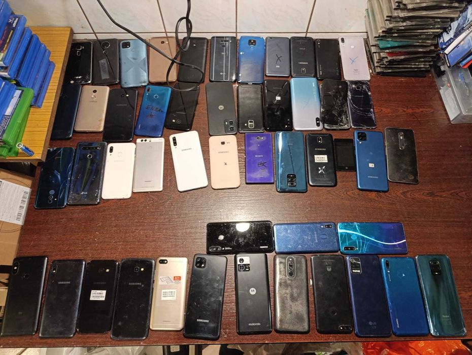 Mix Telefonów Nowszych Oppe, Relme, Xiaomi, Samsung