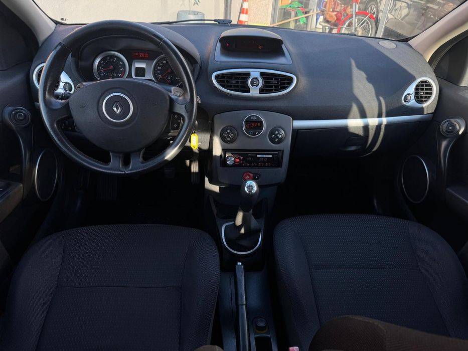 Renault Clio 1.2 16V Confort