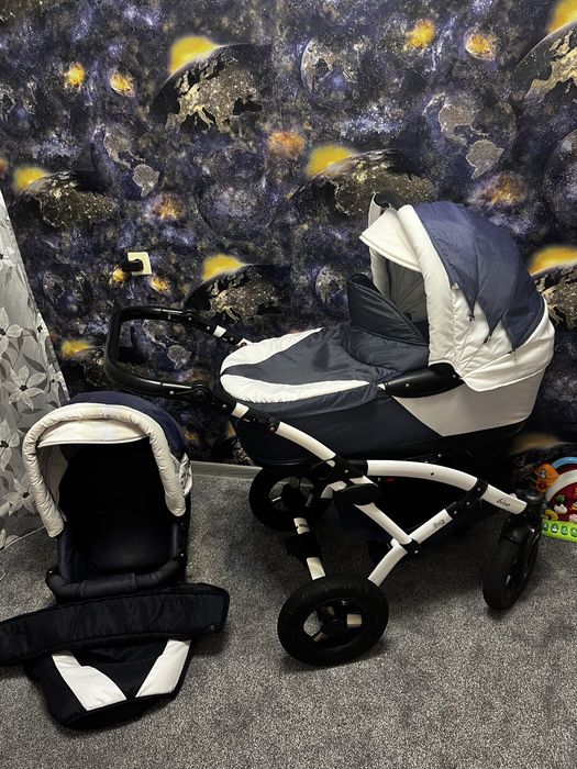 Продам каляску. Можлива доставка по Вінниці.