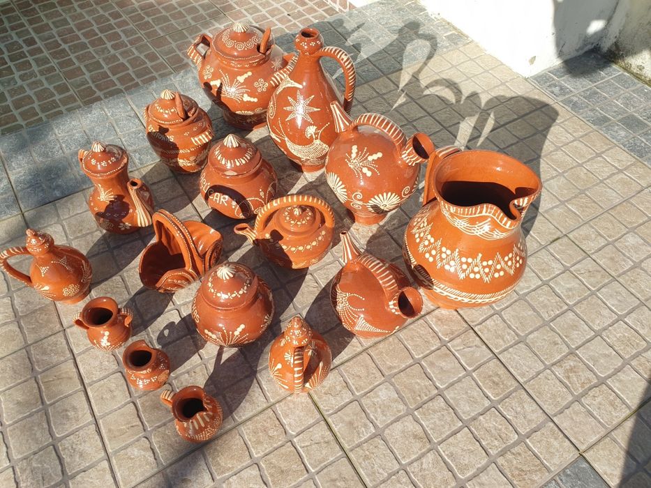 Conjunto loiça de barro= 16 peças