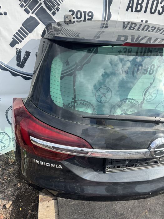 Кришка багажника, ляда, кляпа Opel Insignia універсал 2013-2017