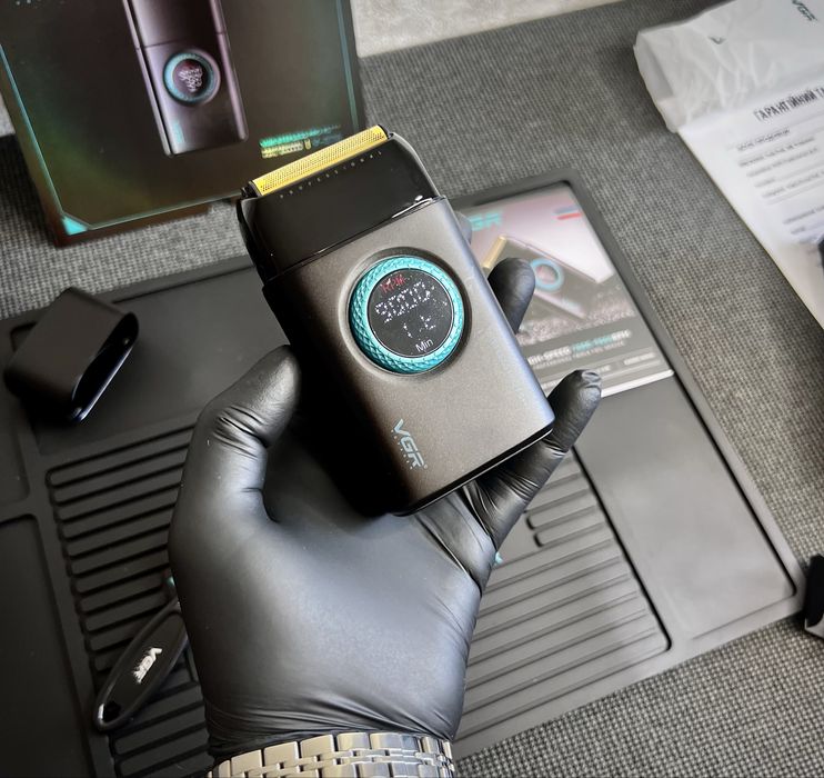 Електробритва (Шейвер)VGR V-378, IPX6, до 100 хв бездротової роботи.