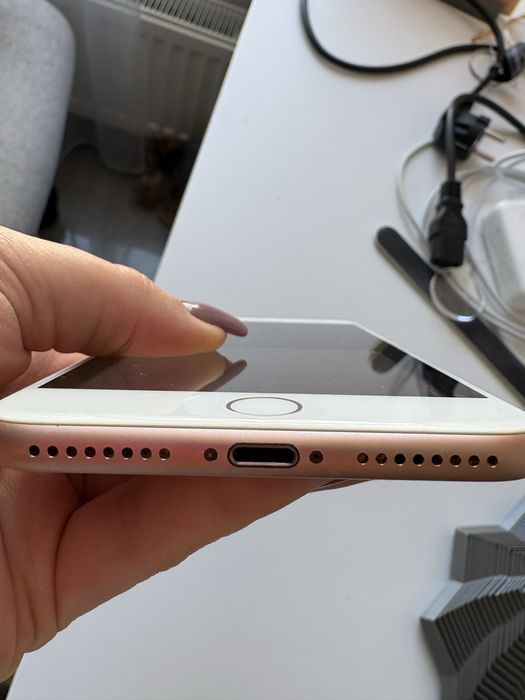 iPhone 8 Plus 64 GB Rose Gold