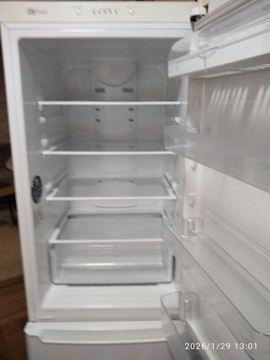 Холодильник Samsung