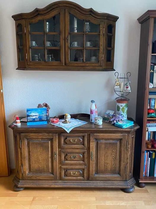 Комод дубовий -горіх