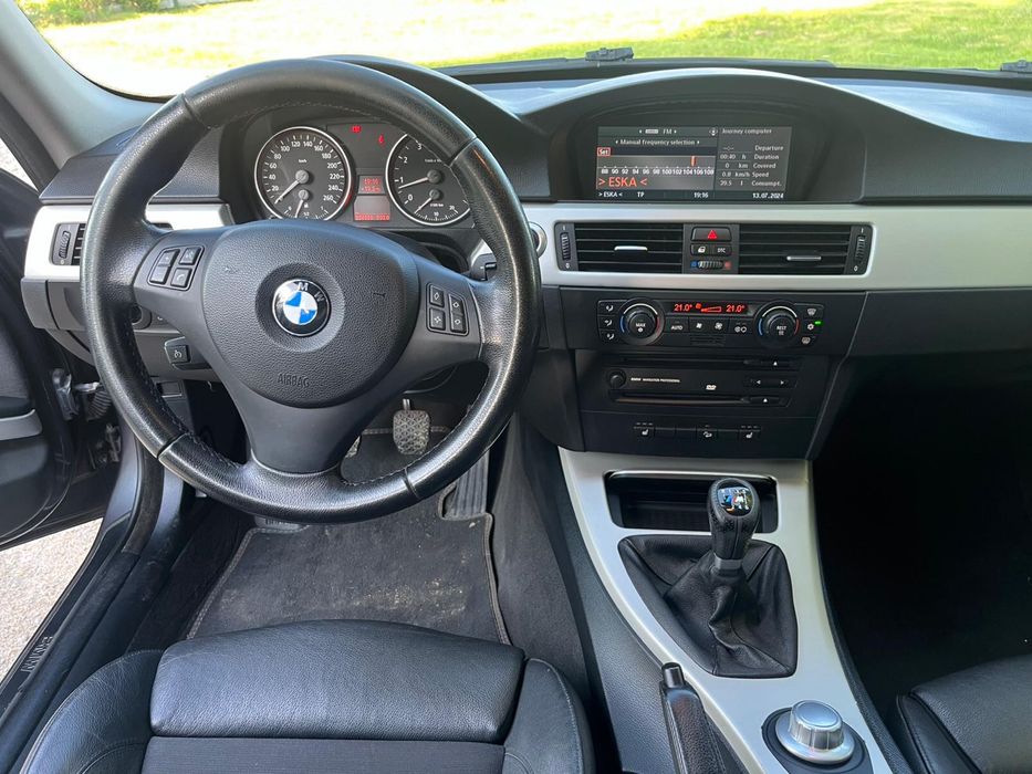 BMW E91 325i X-DRIVE