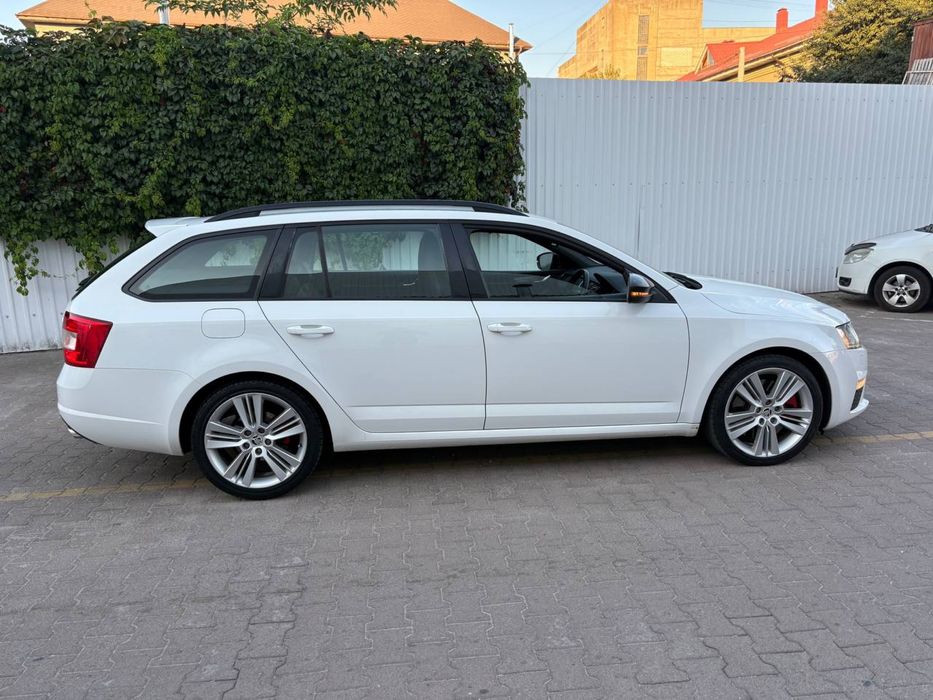 Розборка Skoda Octavia A7 VRS Бампер Фара Капот Крило Дверка Потолок