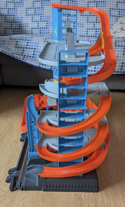 Pista de carros - HotWheels Ultimate Garage