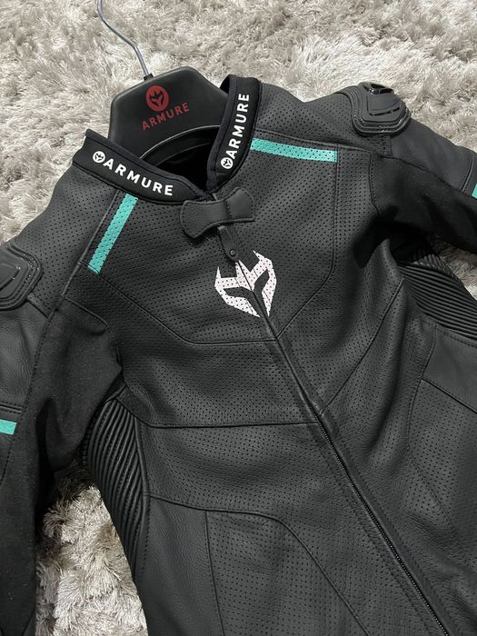 Fato Armure Novo (Mulher)