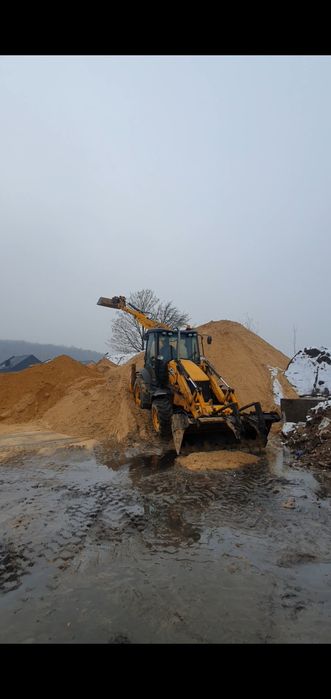 Piasek zasypowy fundamenty koparka wynajem  mini koparka