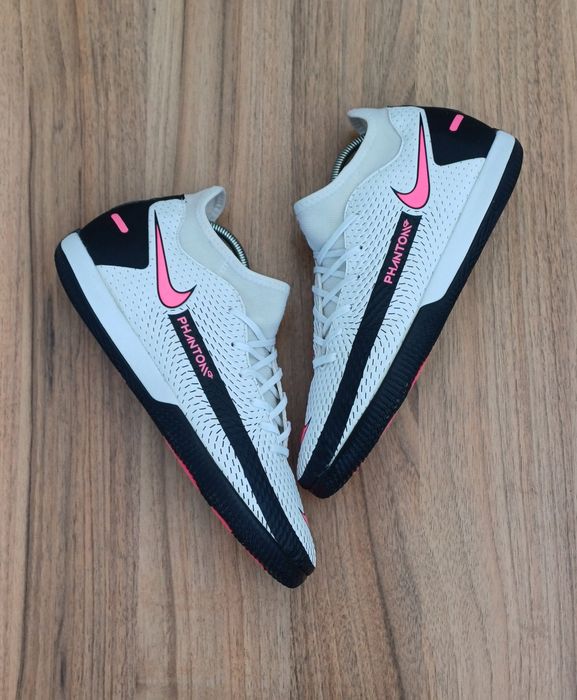 Nike Phantom футбольні футзалки кросівки для залу бампи копи 39-40р