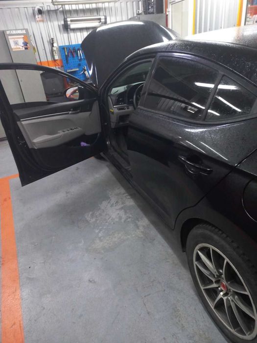 Hyundai Elantra 2017