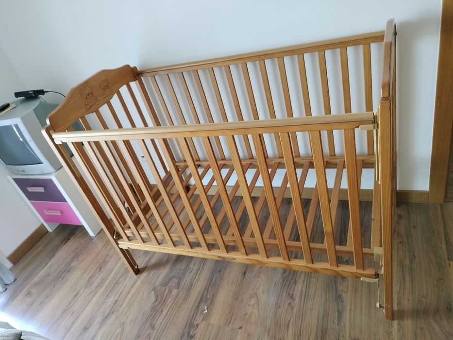 Cama / berço bebê / criança