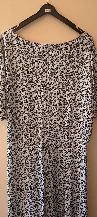 Дога жіноча сукня