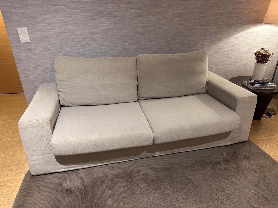 Sofa com pouco uso