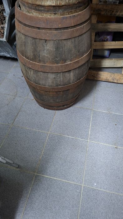 Barril / Pipa em madeira