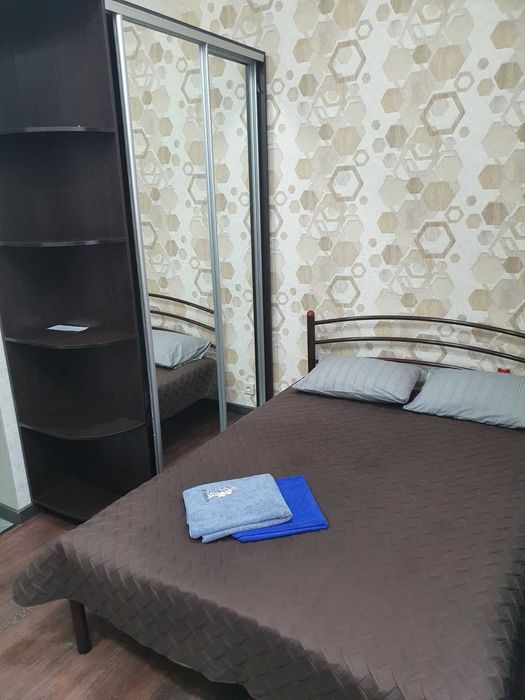 Сдам посуточно 1-комнатную квартиру. ЮЖД, Центр