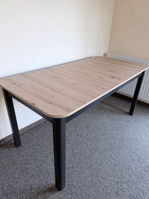 Sprzedam Stół stan bardzo dobry