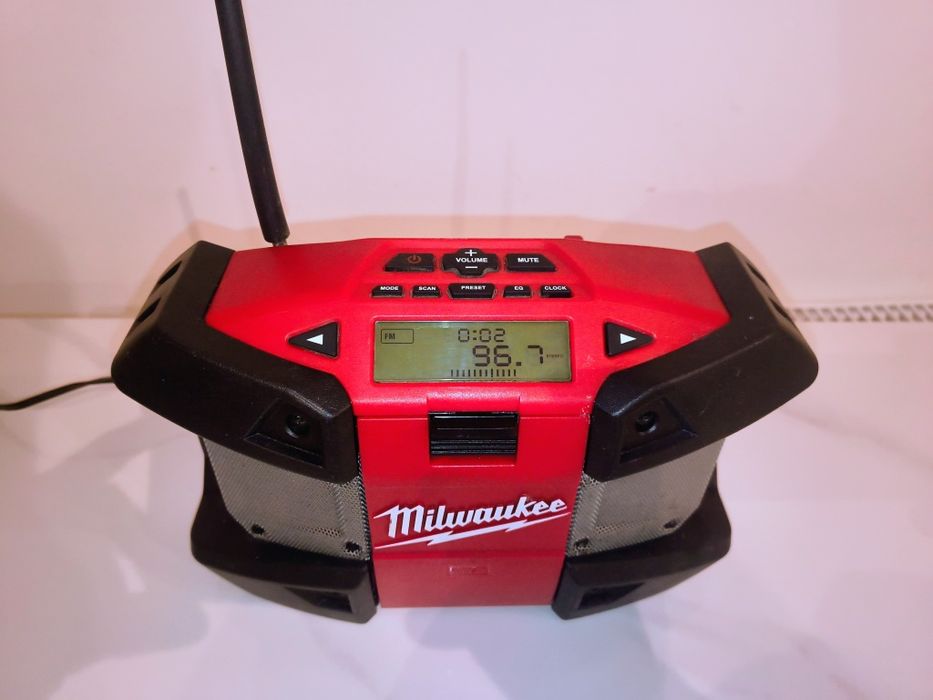 Radio budowlane Milwaukee CJ12SR