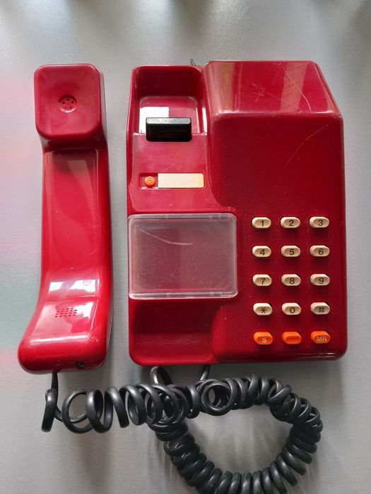 Sprzedam telefon stacjonarny.