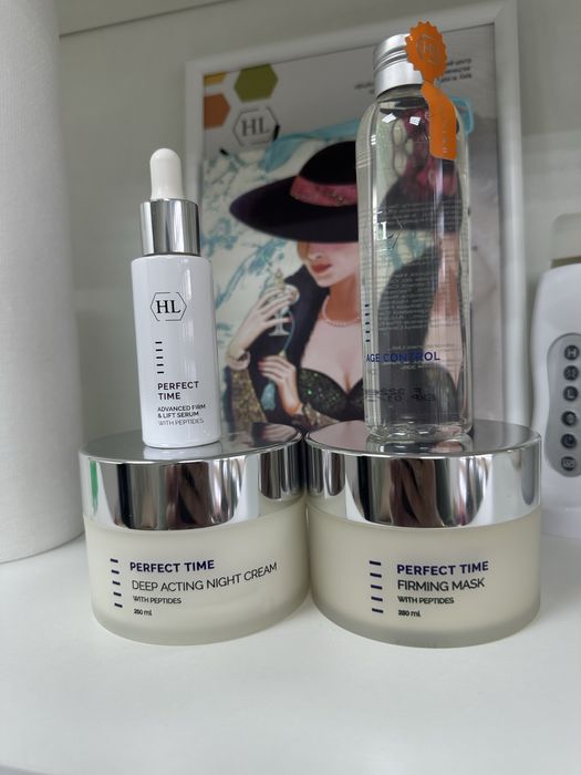 Продаж офіційної косметики бренду Holy land