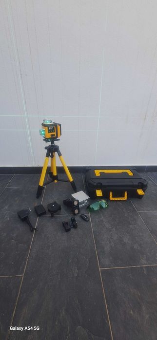 Nível laser 16 linhas 2 baterias + tripé 3D Autonivelante NOVO pladur ladrilho teto pedreiro construção 360 3D