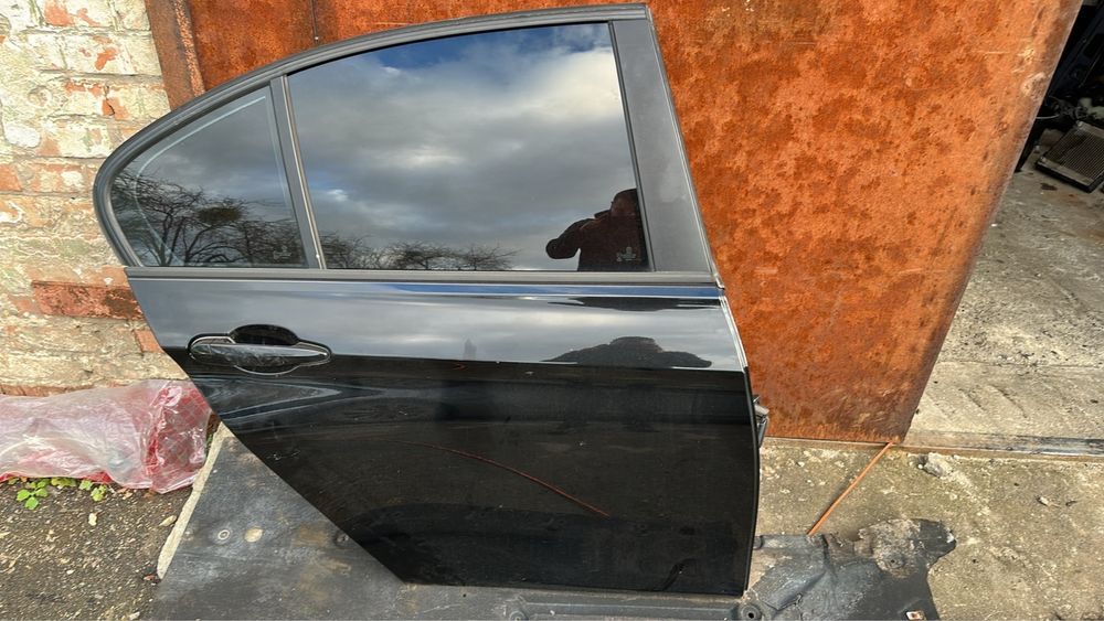 Двері Дверка BMW F30 bmw 3 бмв 3 ліва права передня задня