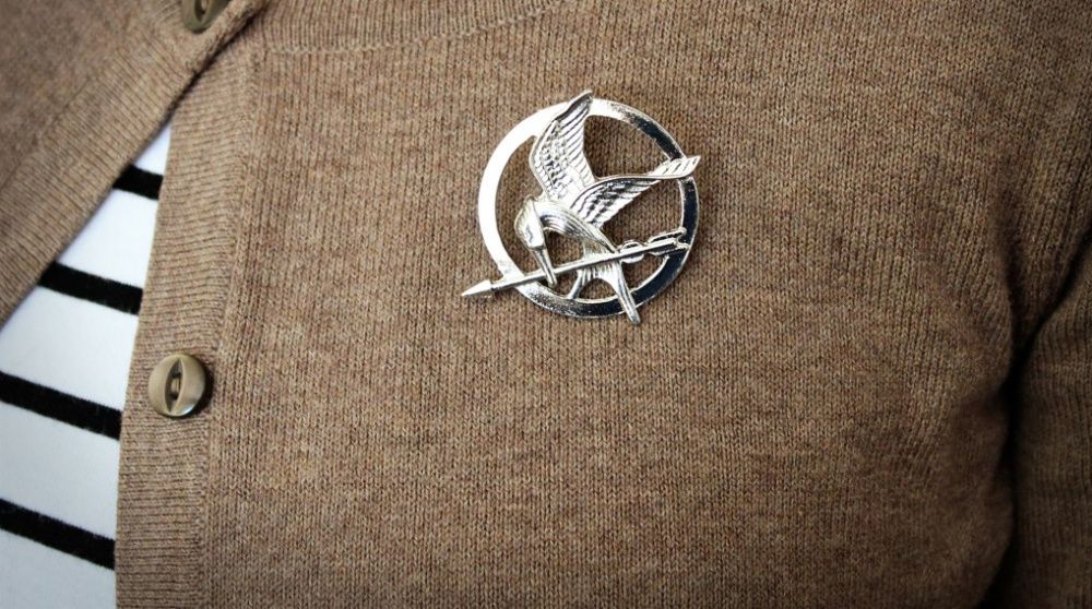 Pin Hunger Games Jogos da Fome prateado - NOVO