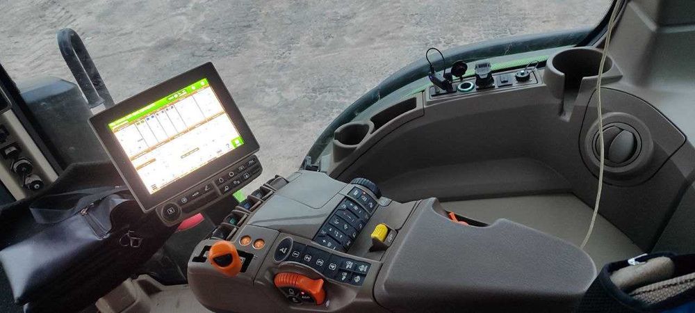 Трактор John Deere 8R 340 2020