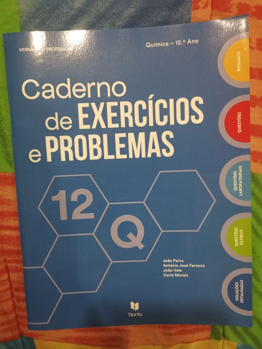 Caderno novo de exercícios e problemas "Química 12Q"