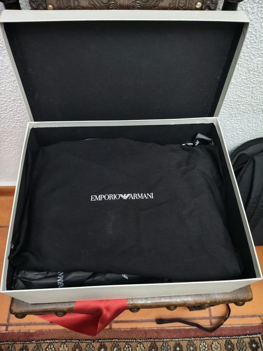 Emporio Armani Sapatilhas Cano Alto Preto/Vermelho – Originais