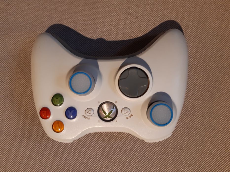 Xbox 360 (opis) gry LEGO Minecraft GTA Need for speed  Fifa Forza I in