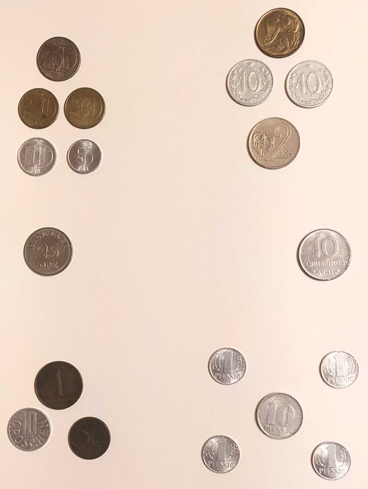 Różne monety obiegowe dla pasjonatów i historyków