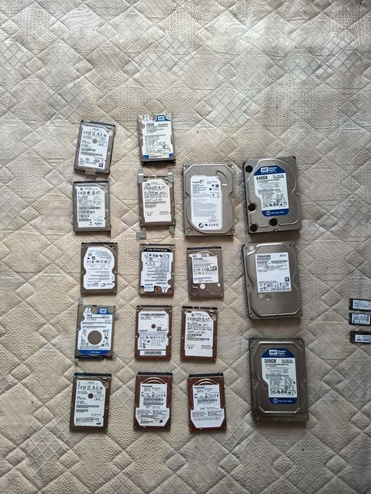 Discos e processadores material informático