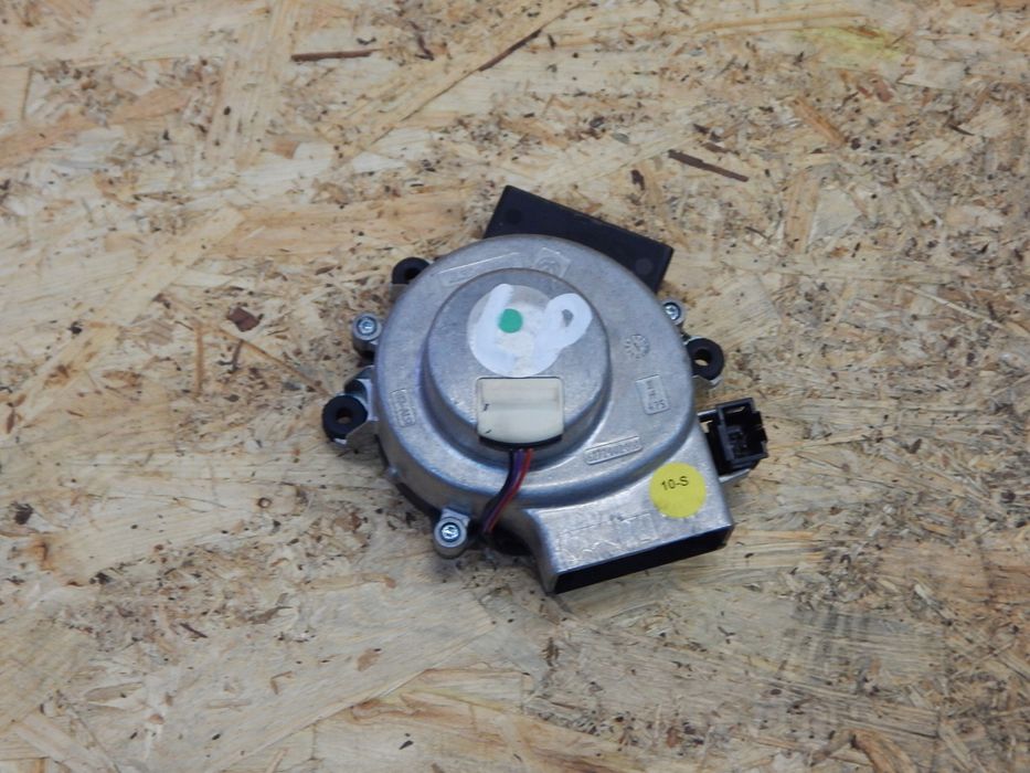 vw t5 multivan silniczek nawiewu drzwi lewy przód