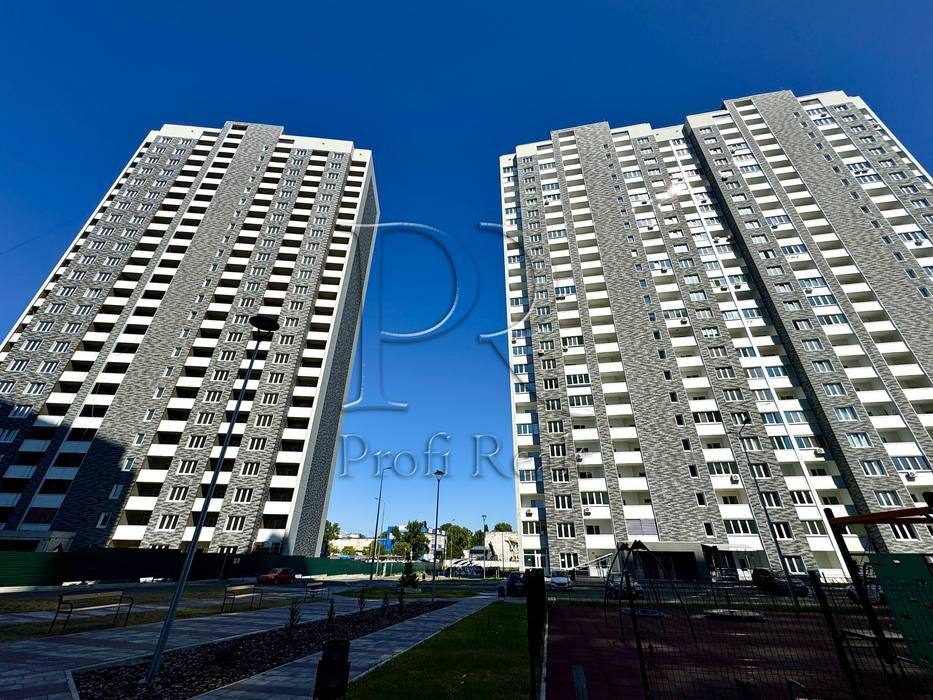 Продаж 73 кв жк Navigator Оболонь Яскравий Міністерський