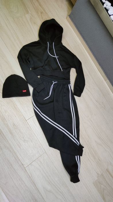 Dres sportowy czarny