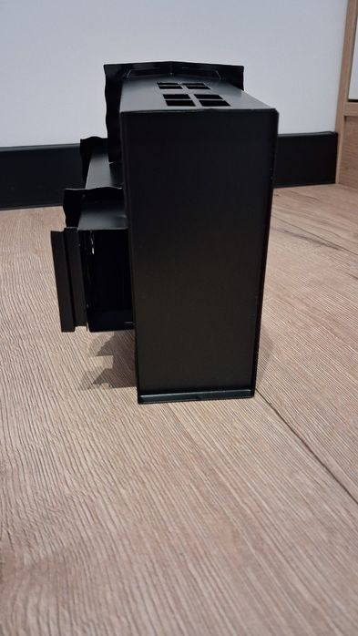 Sprzedam dekoracje czarna