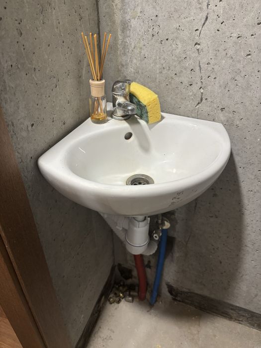 Сантехніка(ванна, туалет, раковина)