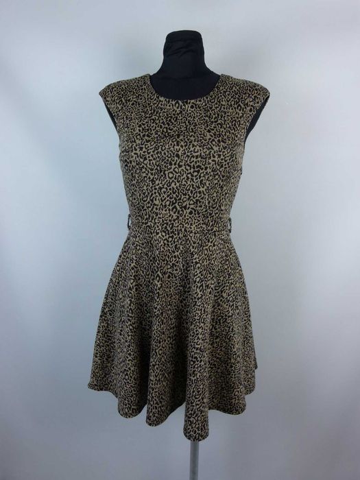 Miss Selfridge kloszowana sukienka dzianinka 6 / 34