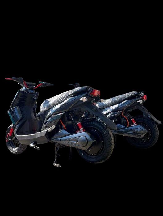 Електроскутер Corso Hurricane (2500W, акумулятор літєвий акб 72V/40Ah