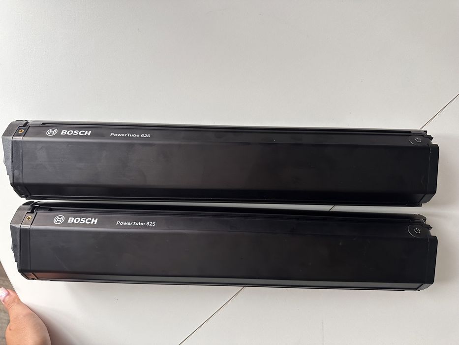 Батарея Bosch power tube 625 вертикальна smart system