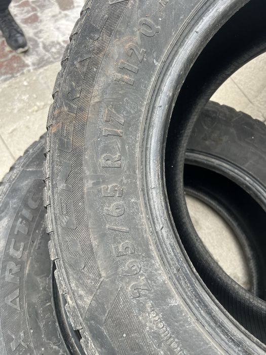 Резина зимова 265/65/17 - 1000 грн
