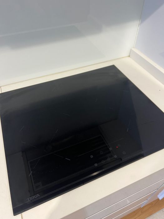 Placa vitrocerâmica Teka