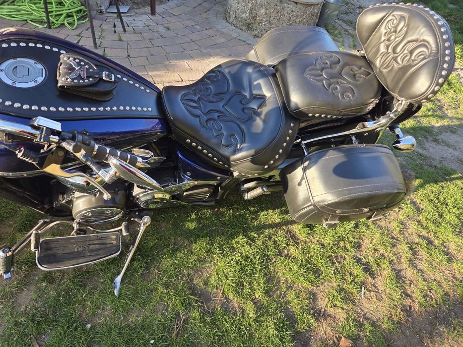 Motocykl Yamaha XVS1300A Midnight Star 2010 r .